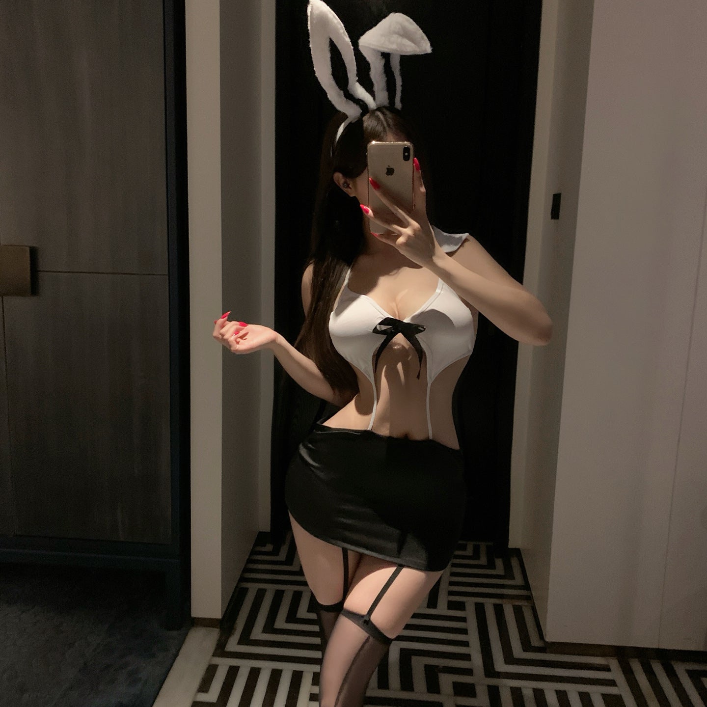 Bunny Girl uniform body-hugging skirt set