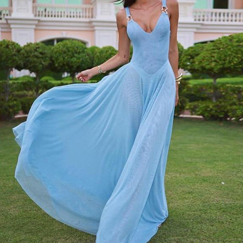 Solid color deep V-neck suspender dress